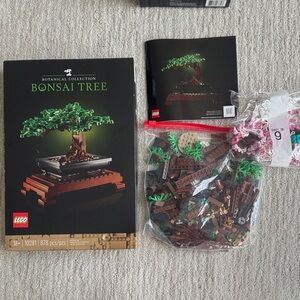 LEGO Botanical Collection Bonsai Tree with Green and Brown Pieces